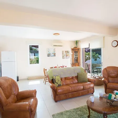 Beautiful With Private Pool, Pernera 1247 Villa